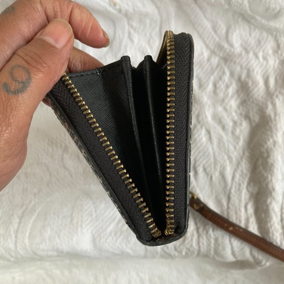 FOSSIL Key Print ZIP AROUND WRISTLET WALLET - Picture 4 of 8